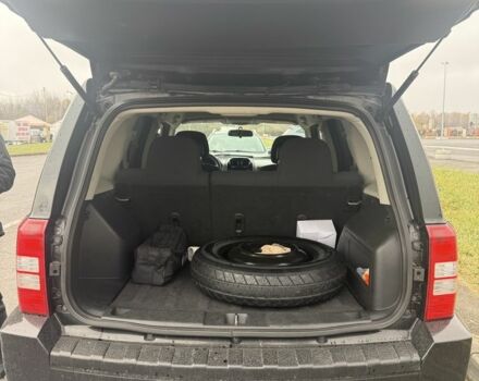 Черный Джип Патриот, объемом двигателя 2.4 л и пробегом 17 тыс. км за 6500 $, фото 4 на Automoto.ua