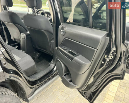 Черный Джип Патриот, объемом двигателя 2.14 л и пробегом 283 тыс. км за 9999 $, фото 27 на Automoto.ua