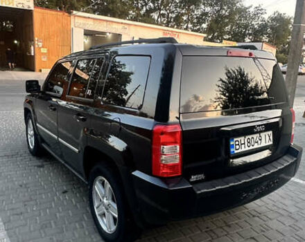 Чорний Джип Patriot, об'ємом двигуна 2 л та пробігом 300 тис. км за 8500 $, фото 3 на Automoto.ua