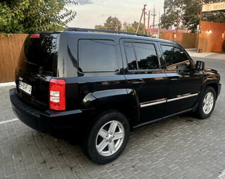 Чорний Джип Patriot, об'ємом двигуна 2 л та пробігом 300 тис. км за 8500 $, фото 2 на Automoto.ua