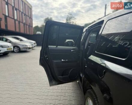 Черный Джип Патриот, объемом двигателя 2.14 л и пробегом 226 тыс. км за 11000 $, фото 14 на Automoto.ua