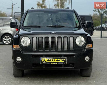 Черный Джип Патриот, объемом двигателя 2.14 л и пробегом 226 тыс. км за 11000 $, фото 1 на Automoto.ua