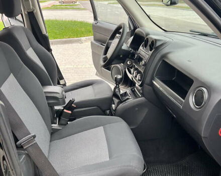 Черный Джип Патриот, объемом двигателя 2.14 л и пробегом 283 тыс. км за 9999 $, фото 25 на Automoto.ua