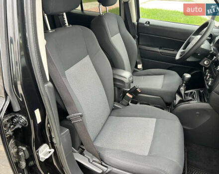 Черный Джип Патриот, объемом двигателя 2.14 л и пробегом 283 тыс. км за 9999 $, фото 34 на Automoto.ua