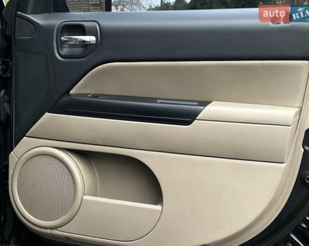 Черный Джип Патриот, объемом двигателя 2.36 л и пробегом 170 тыс. км за 8600 $, фото 18 на Automoto.ua