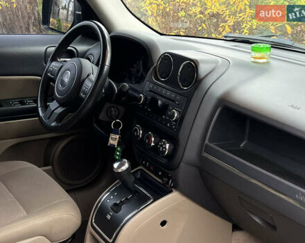 Черный Джип Патриот, объемом двигателя 2.36 л и пробегом 170 тыс. км за 8600 $, фото 19 на Automoto.ua