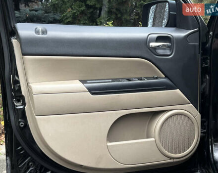 Черный Джип Патриот, объемом двигателя 2.36 л и пробегом 170 тыс. км за 8600 $, фото 10 на Automoto.ua