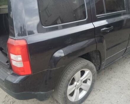 Чорний Джип Patriot, об'ємом двигуна 2.4 л та пробігом 285 тис. км за 8000 $, фото 2 на Automoto.ua