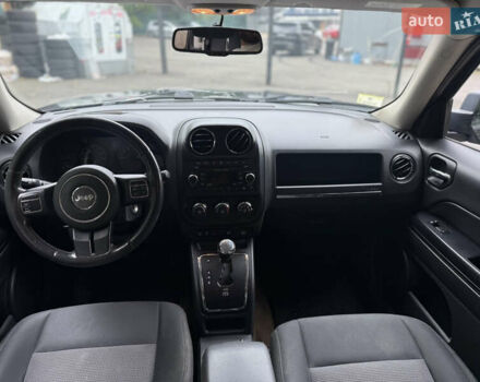 Чорний Джип Patriot, об'ємом двигуна 2.36 л та пробігом 280 тис. км за 7800 $, фото 7 на Automoto.ua