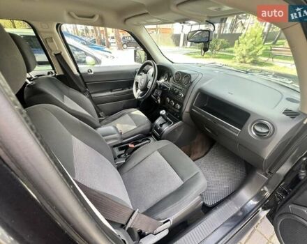 Черный Джип Патриот, объемом двигателя 2 л и пробегом 170 тыс. км за 8700 $, фото 11 на Automoto.ua