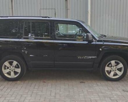 Черный Джип Патриот, объемом двигателя 2.36 л и пробегом 181 тыс. км за 9999 $, фото 2 на Automoto.ua