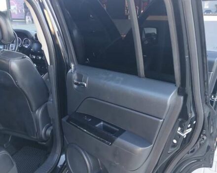 Черный Джип Патриот, объемом двигателя 2.36 л и пробегом 220 тыс. км за 12000 $, фото 16 на Automoto.ua