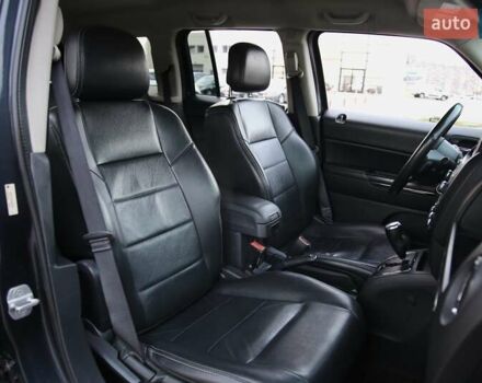 Черный Джип Патриот, объемом двигателя 2.36 л и пробегом 230 тыс. км за 9600 $, фото 9 на Automoto.ua