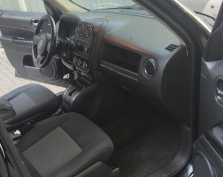 Чорний Джип Patriot, об'ємом двигуна 2.4 л та пробігом 184 тис. км за 10500 $, фото 6 на Automoto.ua