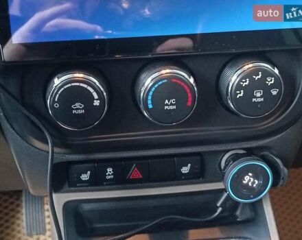 Черный Джип Патриот, объемом двигателя 2.4 л и пробегом 187 тыс. км за 9290 $, фото 26 на Automoto.ua