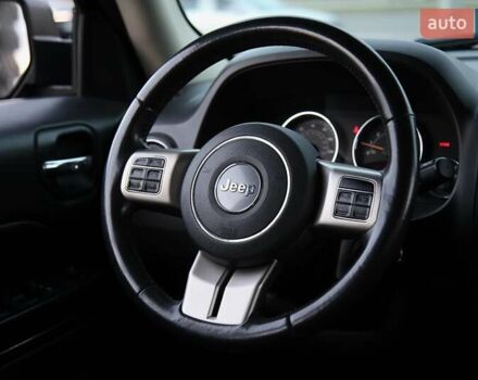 Черный Джип Патриот, объемом двигателя 2.36 л и пробегом 230 тыс. км за 9600 $, фото 13 на Automoto.ua