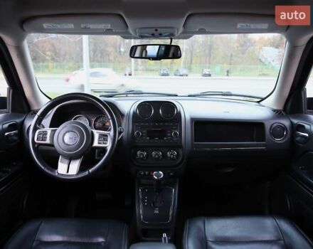 Черный Джип Патриот, объемом двигателя 2.36 л и пробегом 230 тыс. км за 9600 $, фото 11 на Automoto.ua