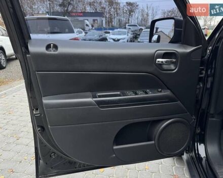 Чорний Джип Patriot, об'ємом двигуна 2 л та пробігом 283 тис. км за 8900 $, фото 19 на Automoto.ua