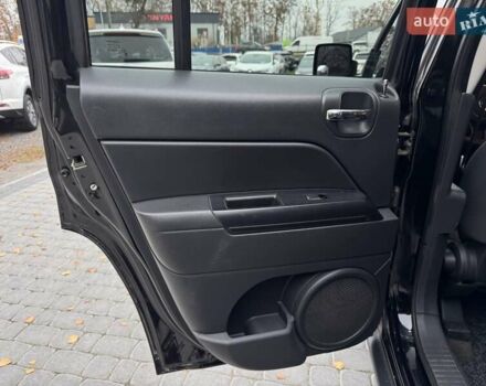 Чорний Джип Patriot, об'ємом двигуна 2 л та пробігом 283 тис. км за 8900 $, фото 20 на Automoto.ua