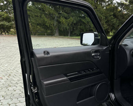 Джип Патриот 2014 в Дубно на Automoto.ua Черный Джип Патриот, объемом двигателя 2.4 л и пробегом 236 тыс. км за 8800 $, фото 15 на Automoto.ua