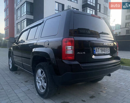 Черный Джип Патриот, объемом двигателя 2.36 л и пробегом 280 тыс. км за 7200 $, фото 4 на Automoto.ua