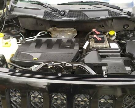 Чорний Джип Patriot, об'ємом двигуна 2.36 л та пробігом 195 тис. км за 8500 $, фото 7 на Automoto.ua