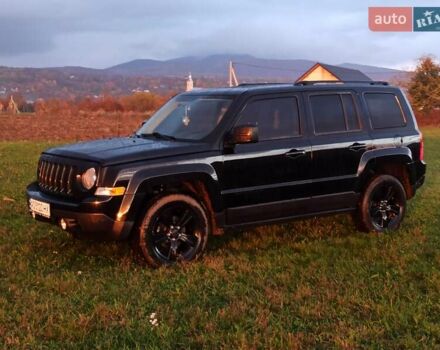Черный Джип Патриот, объемом двигателя 2 л и пробегом 135 тыс. км за 9900 $, фото 4 на Automoto.ua