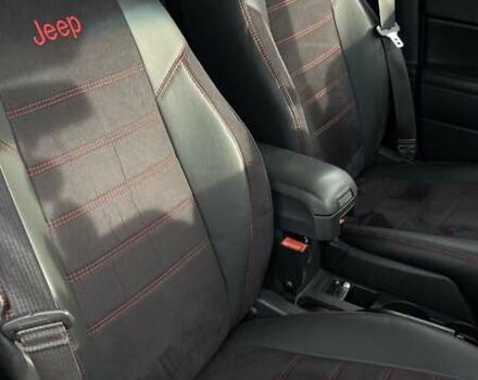 Черный Джип Патриот, объемом двигателя 2.36 л и пробегом 117 тыс. км за 10500 $, фото 11 на Automoto.ua