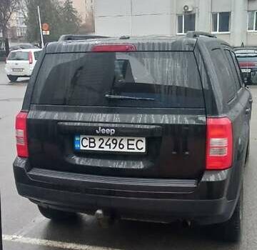 Черный Джип Патриот, объемом двигателя 2.36 л и пробегом 180 тыс. км за 9700 $, фото 3 на Automoto.ua