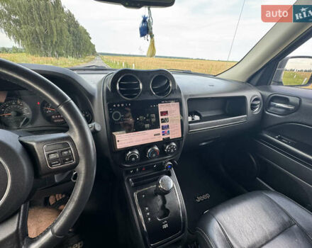 Чорний Джип Patriot, об'ємом двигуна 2.36 л та пробігом 169 тис. км за 11600 $, фото 16 на Automoto.ua