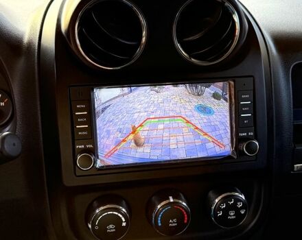 Черный Джип Патриот, объемом двигателя 2.4 л и пробегом 187 тыс. км за 9200 $, фото 12 на Automoto.ua