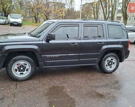 Черный Джип Патриот, объемом двигателя 2.36 л и пробегом 187 тыс. км за 10800 $, фото 7 на Automoto.ua