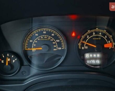 Черный Джип Патриот, объемом двигателя 2.36 л и пробегом 187 тыс. км за 10800 $, фото 2 на Automoto.ua