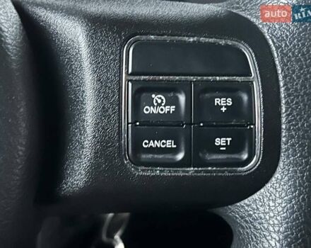 Чорний Джип Patriot, об'ємом двигуна 2.36 л та пробігом 145 тис. км за 10990 $, фото 15 на Automoto.ua