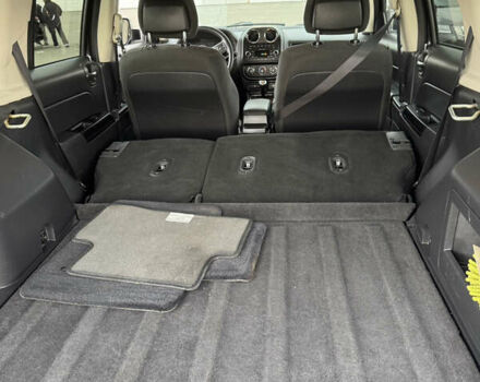 Чорний Джип Patriot, об'ємом двигуна 2.36 л та пробігом 187 тис. км за 10900 $, фото 18 на Automoto.ua