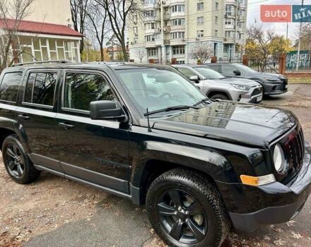 Чорний Джип Patriot, об'ємом двигуна 2.36 л та пробігом 188 тис. км за 12500 $, фото 2 на Automoto.ua