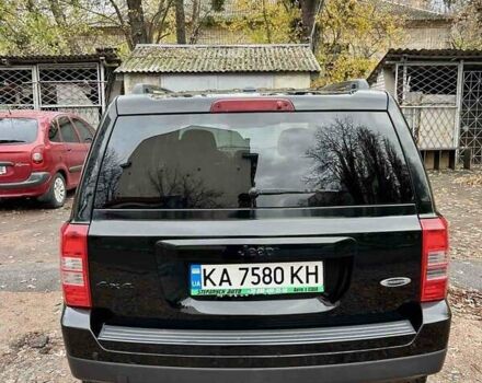 Чорний Джип Patriot, об'ємом двигуна 2.36 л та пробігом 188 тис. км за 12500 $, фото 4 на Automoto.ua