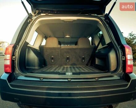 Чорний Джип Patriot, об'ємом двигуна 2.36 л та пробігом 190 тис. км за 11000 $, фото 8 на Automoto.ua