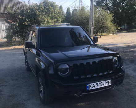 Черный Джип Патриот, объемом двигателя 2.36 л и пробегом 165 тыс. км за 13000 $, фото 2 на Automoto.ua