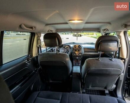 Чорний Джип Patriot, об'ємом двигуна 2.36 л та пробігом 190 тис. км за 11000 $, фото 6 на Automoto.ua