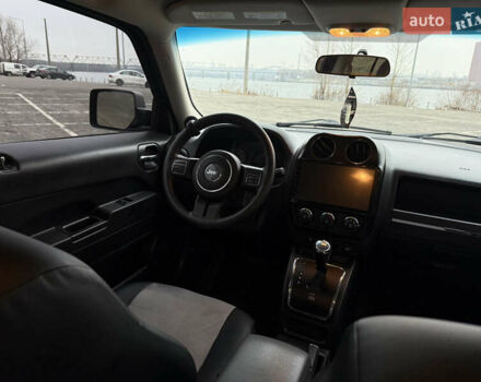 Черный Джип Патриот, объемом двигателя 2 л и пробегом 137 тыс. км за 10350 $, фото 11 на Automoto.ua