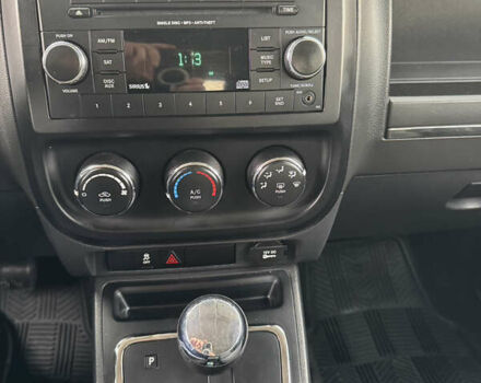 Чорний Джип Patriot, об'ємом двигуна 2.36 л та пробігом 187 тис. км за 10900 $, фото 10 на Automoto.ua