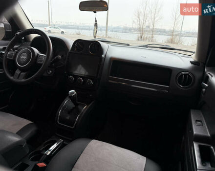 Черный Джип Патриот, объемом двигателя 2 л и пробегом 137 тыс. км за 10350 $, фото 12 на Automoto.ua