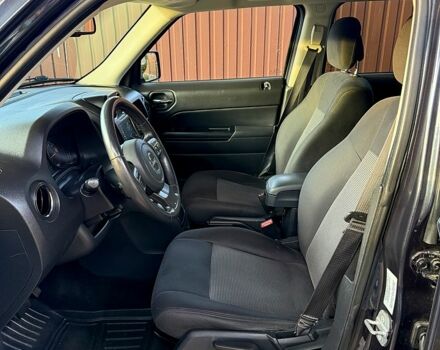 Черный Джип Патриот, объемом двигателя 2.4 л и пробегом 187 тыс. км за 9200 $, фото 10 на Automoto.ua