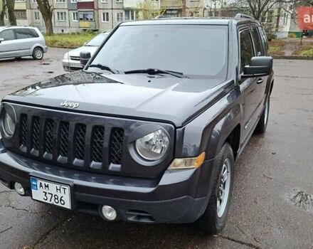 Черный Джип Патриот, объемом двигателя 2.36 л и пробегом 187 тыс. км за 10800 $, фото 5 на Automoto.ua