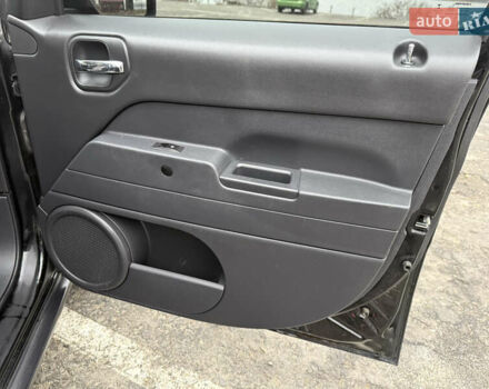 Черный Джип Патриот, объемом двигателя 2 л и пробегом 137 тыс. км за 10350 $, фото 19 на Automoto.ua