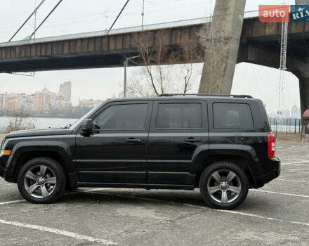 Черный Джип Патриот, объемом двигателя 2 л и пробегом 137 тыс. км за 10350 $, фото 5 на Automoto.ua