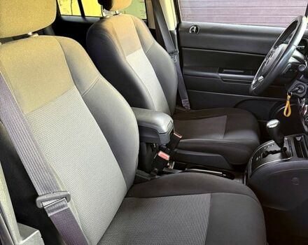 Черный Джип Патриот, объемом двигателя 2.4 л и пробегом 187 тыс. км за 9200 $, фото 3 на Automoto.ua