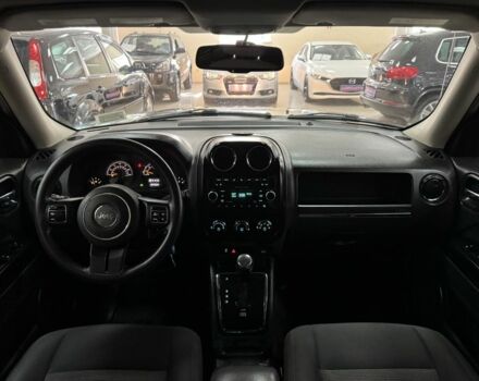 Чорний Джип Patriot, об'ємом двигуна 2.4 л та пробігом 109 тис. км за 10400 $, фото 13 на Automoto.ua