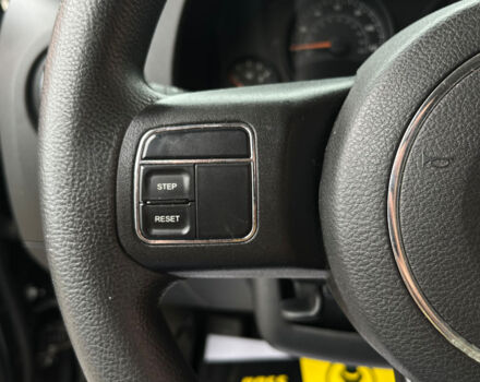 Черный Джип Патриот, объемом двигателя 2.4 л и пробегом 200 тыс. км за 9800 $, фото 15 на Automoto.ua